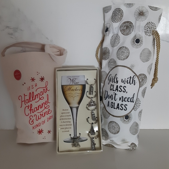 🆕️ Wine Bags and Wine Glass Charm Markers Gift Set - Picture 5 of 13